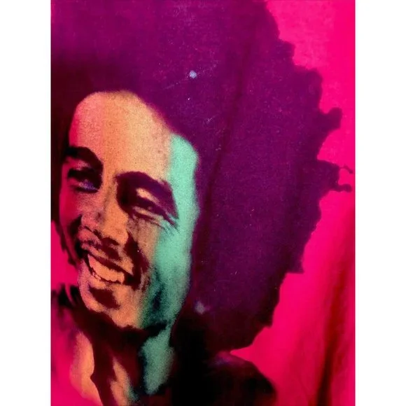 Vintage Bob Marley Rare Concert Shirt￼ Rock Icons Retro Red T-Shirt Size Medium - Picture 9 of 14